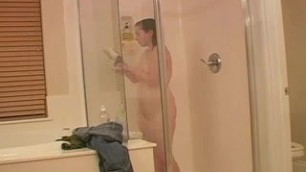 Chunky ExGF Lizzy Showering