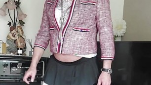 Crossdress tryon session in the lounge